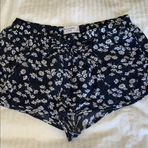 Abercrombie and Fitch loose shorts